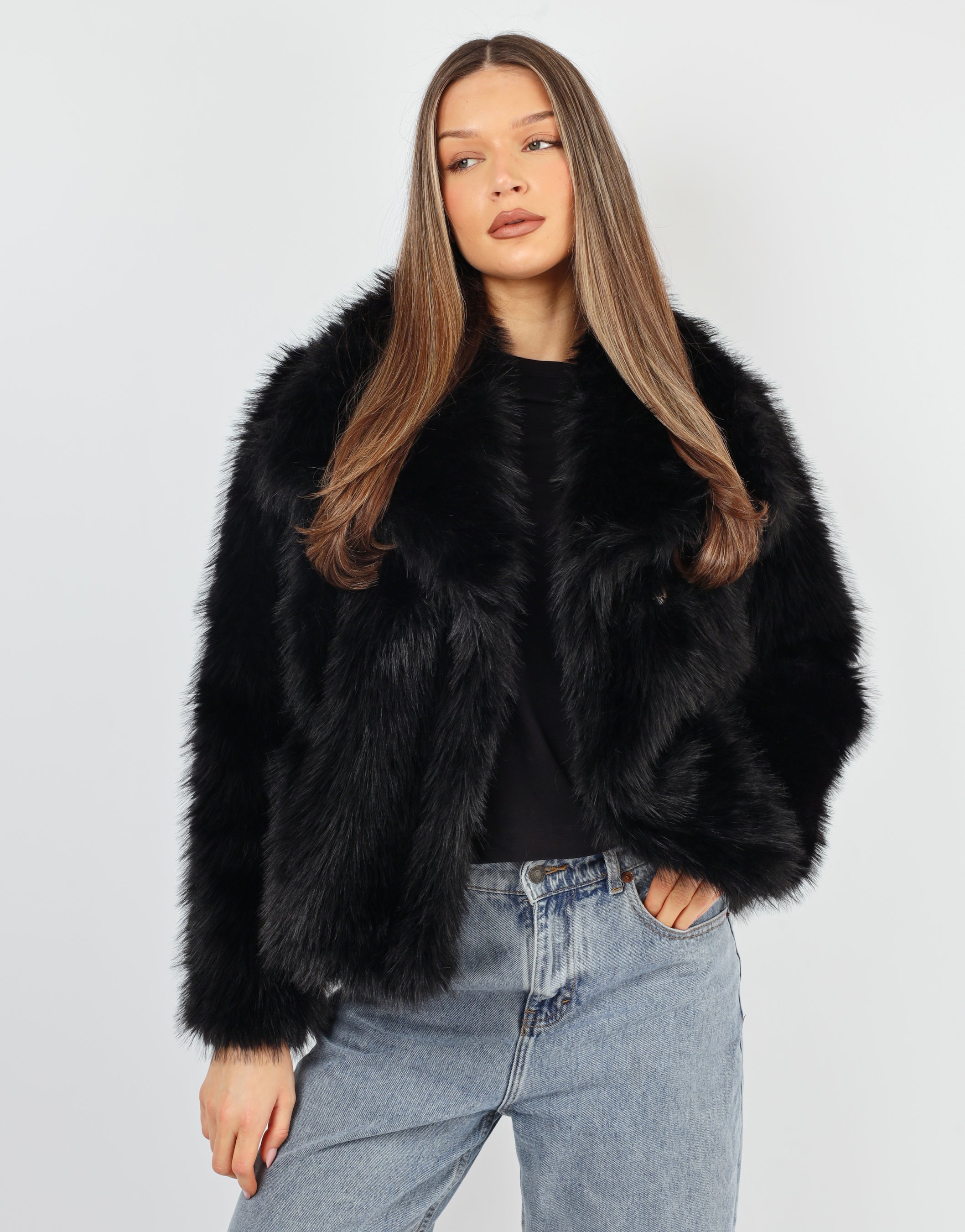 Arabella Oversized Collar Premium Faux Fur Coat in Black