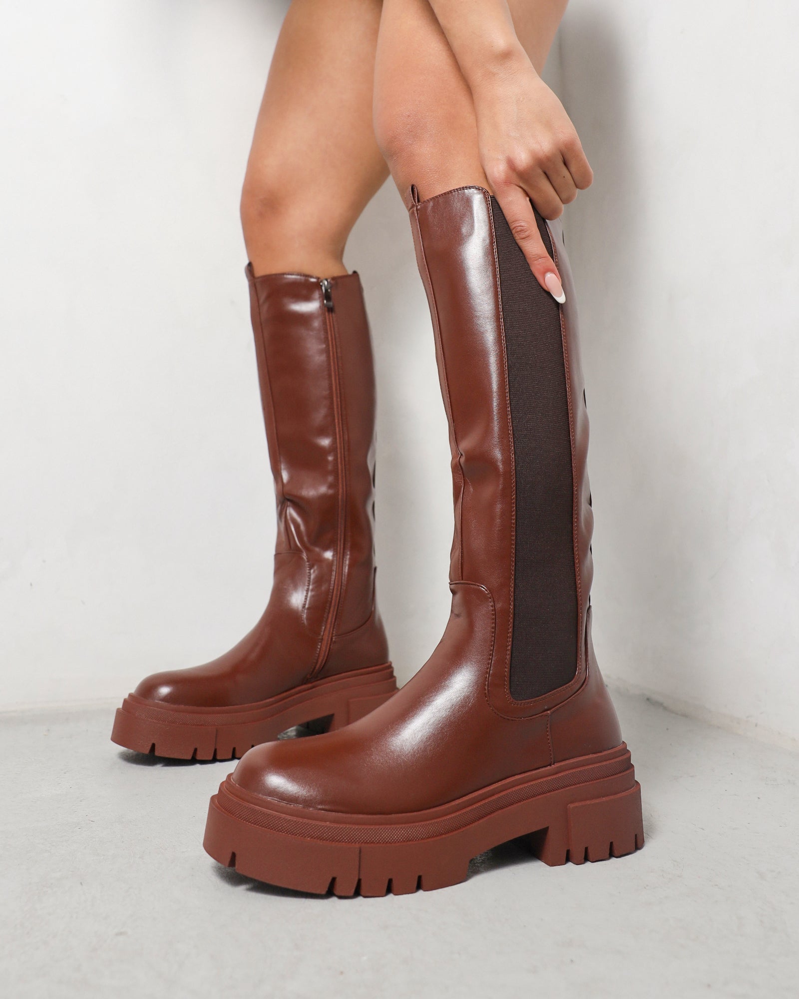 Tommo Tan Flat Chunky Knee High Boots