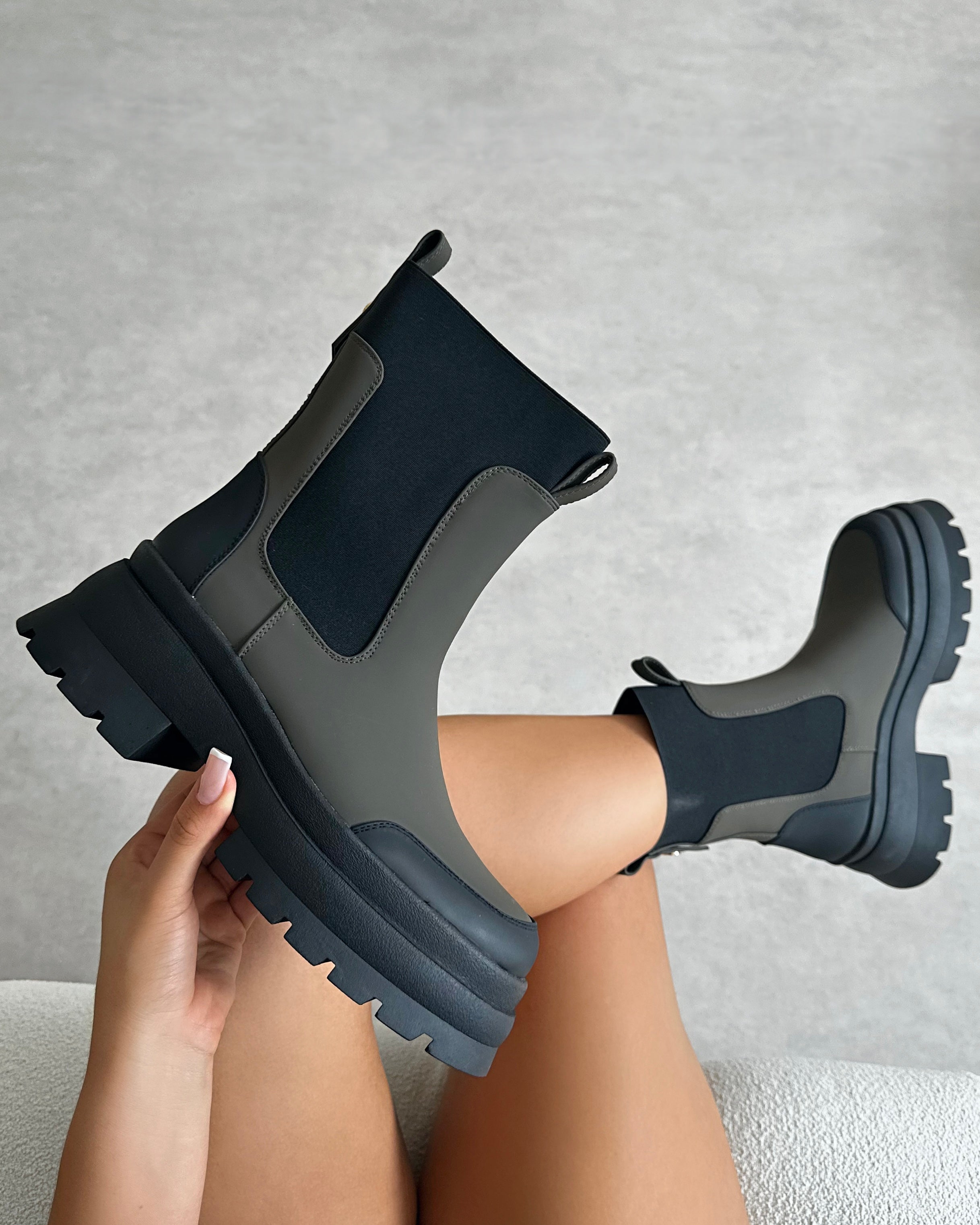 Heckton Khaki Flat Chunky Ankle Boots